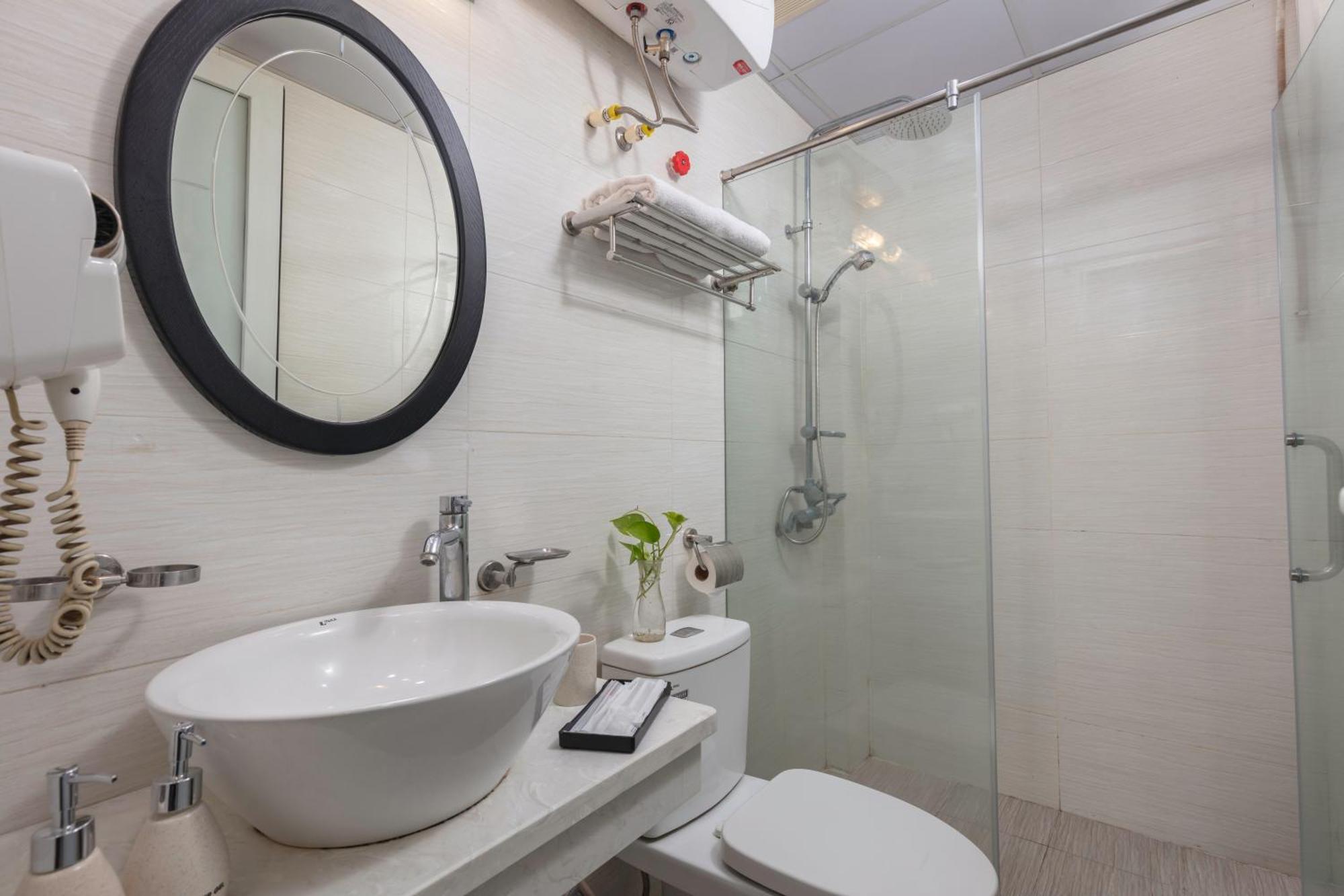 Queen Light Hotel Ханой Экстерьер фото