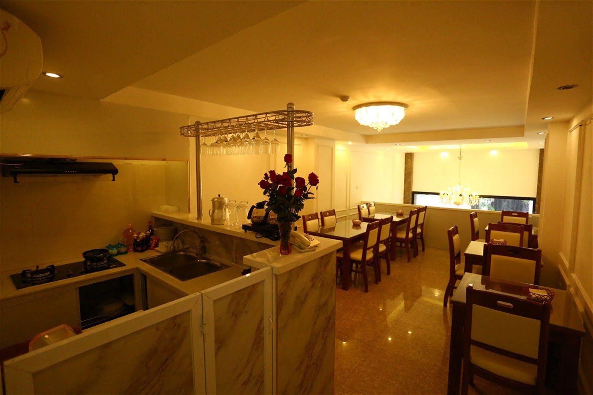 Queen Light Hotel Ханой Экстерьер фото